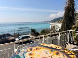 Blue Lagune Taormina Mare，位于陶尔米纳的酒店