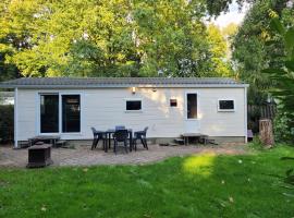 Gezellig chalet voor gezinnen op de Veluwe I Veldkamp F16，位于伊皮的酒店