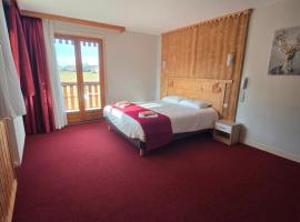 Logement chaleureux au pied des pistes de Lamoura，位于Contamine-Sarzin的酒店