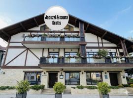 KABAN BOUTIQUE HOTEL - 5Star Central Villa in Vatra Dornei，位于瓦特拉多尔内的酒店