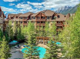 Stoneridge Mountain Resort managed by Little Sister Getaways，位于坎莫尔的酒店