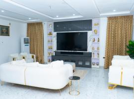 Lekki 3 bedroom EugHomes，位于拉各斯的酒店