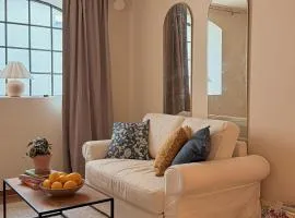 Amazing Home In Glemmingebro With Wifi