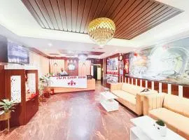 Hotel Prince Plaza - Near Sea Beach