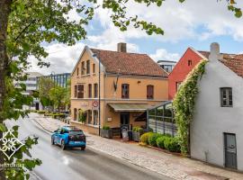 GamlaVærket Gjæstgiveri og Tracteringssted，位于桑内斯的酒店