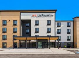 LivAway Suites Phoenix-Glendale，位于格伦代尔的酒店