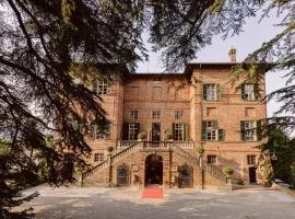 Castello di Casalborgone, Luxury Italian Castle Hotel