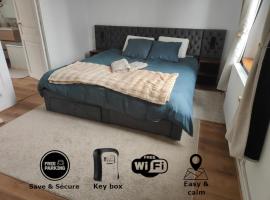 Prestige Loft-Cinéma Privé-King Size-Parking Gratuit-5 min Aéroport Beauvais，位于博韦的酒店