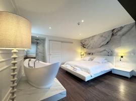 Hotel Casa Borghese，位于Senningerberg的酒店