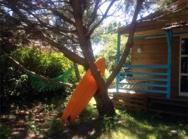 Chalet Zen dans les landes，位于卡斯泰的酒店