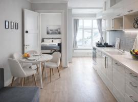 Uncle Sam Cozy Apartment, parking, 8 guests，位于桑内斯的酒店