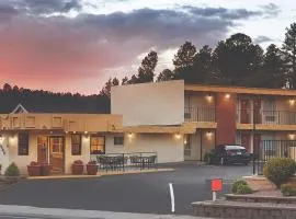 Kings House Motor Hotel, a Dazzler Select by Wyndham