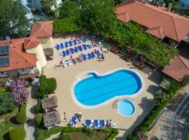 戈克钦酒店及公寓