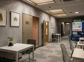 心斎橋難波関空直通Nambaminami direct to Shinsaibashi Ambers Hostel