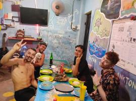 Family Hostel Bali，位于罗威那的酒店