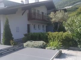 Ferienhaus Holzner，位于切尔梅斯的酒店