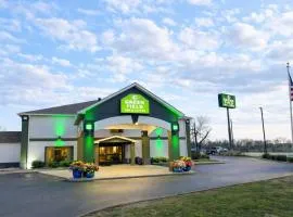 Greenfield Inn & Suites Owensboro, KY Airport