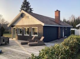 5 person holiday home in Hals，位于海尔斯的酒店