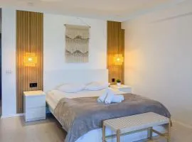 Airport Residence - 5 Mins from Airport