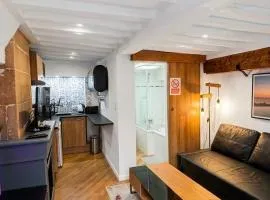 L 'iris, studio Hyper-centre, rue Arcisse de caumont