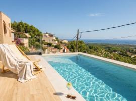 Les Flors de Cunit Villa Liria，位于库尼特的酒店