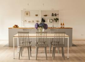 Holiday Apartment In Manor House On Rügen，位于坡瑟利特兹的酒店