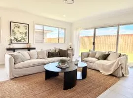 Spacious 5 Bed 3 Bath House in Moss Vale