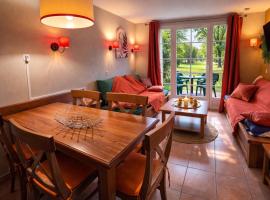 Duplex pour 2-4 personnes à Monflanquin - Piscine - Terrasse - Parking - Campagne - Lot-et-Garonne - draps inclus，位于蒙夫朗屈安的酒店