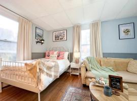 Empire Unit 5 near LaHave River，位于布里奇沃特的酒店