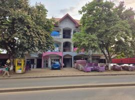 G and E Guesthouse，位于Kumba的酒店