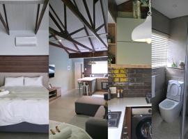 Leipoldt Self-Catering Accommodation，位于塞昆达的酒店