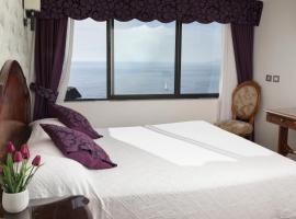Hotel Boutique Vista Velero，位于维纳德马的酒店