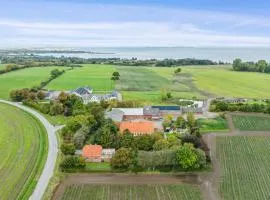 750 M2 Countryside Idyll With Activity Room
