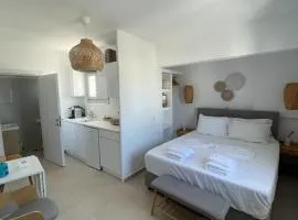 CHORA NEST KYTHNOS