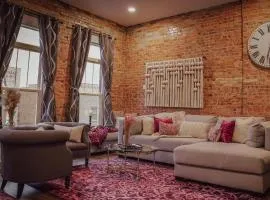 Private Boutique Getaway - Fireplace & Soaking Tub - Downtown Loft - by Cross-Key Vacation Rentals