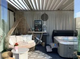 Logie & Wellness Moonlight