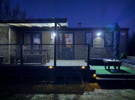 Mobil-home Premium 3ch 6 pers Camping les Dunes à Torreilles，位于托尔雷莱的酒店