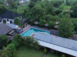 Apao Village & Resort Lodge，位于Temeke的酒店
