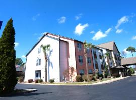 Baymont Inn & Suites by Wyndham Morrow - Atlanta I-75 South，位于莫罗的酒店