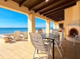 Charming 3-Bedroom Beachfront Home Bahia Delfin