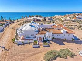 Stunning Oceanview Bungalow Barefoot Bungalow 1，位于Las Conchas的酒店
