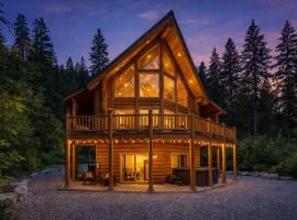 Bearfoot Chalet by NW Comfy Cabins