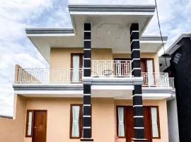 The Lavana Villa Aizel Family