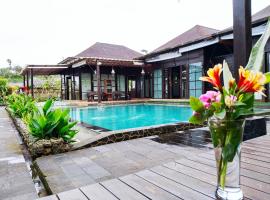 Merlyn Meadows Retreat，位于姆杜克的酒店