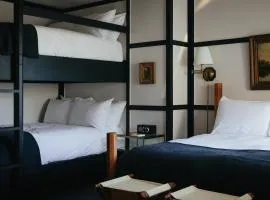 Brentwood Hotel