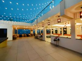 HOTEL JVS PALACE,位于戈勒克布尔的酒店