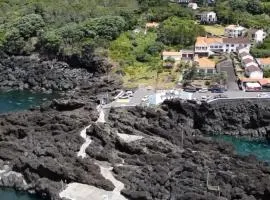 Faial Oceanfront Getaway AL