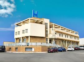 Hotel，位于洛斯蒙特西诺斯的酒店