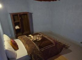 ecolodge bivouac des aigles，位于瓦尔扎扎特的酒店