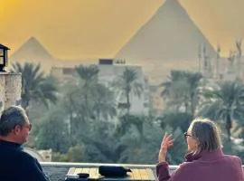 Dynamite pyramids hotel inn